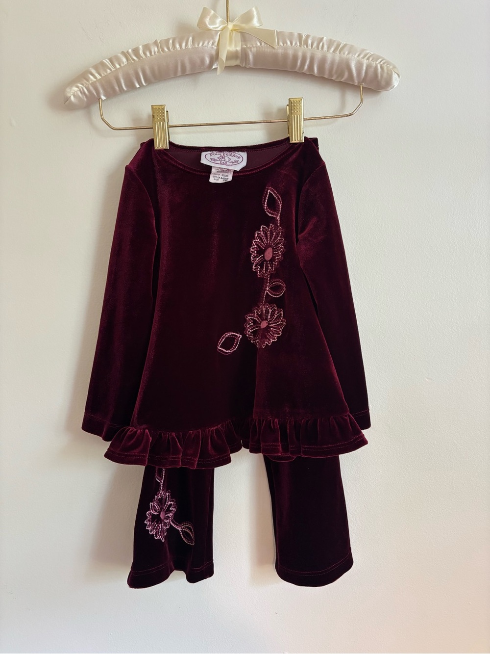 Vtg. Plum Pudding Velvet Girls Two-Piece Set with Floral Embroidery - Burgundy